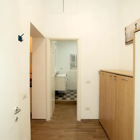 Apartment Manara10 Blu1 Rome